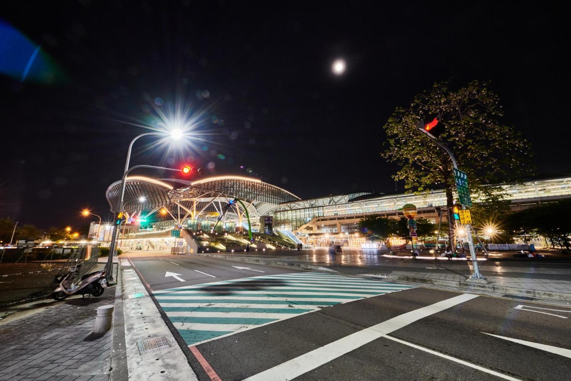 Hotel Leisure 台中輕行旅 Exterior photo